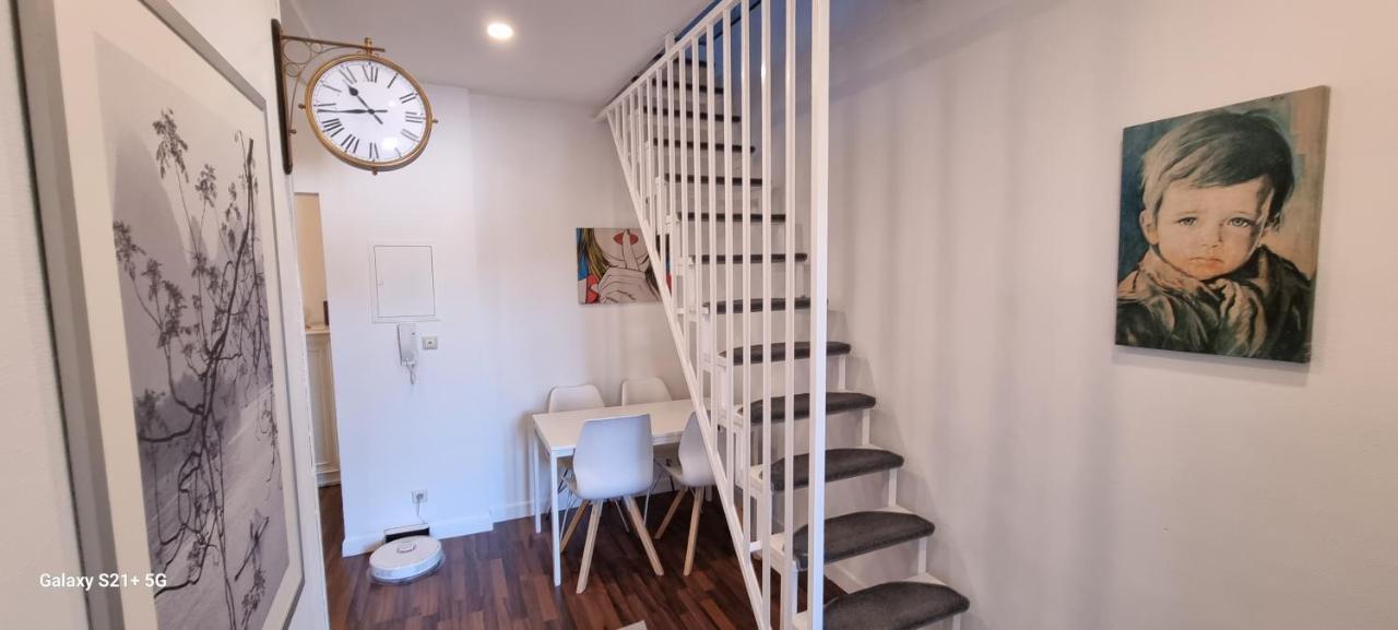 120Qm - 5 Rooms - 2 Bathrooms - Kitchen- Free Parking - Fast Wifi - Yiha Apartment Hannover Eksteriør bilde