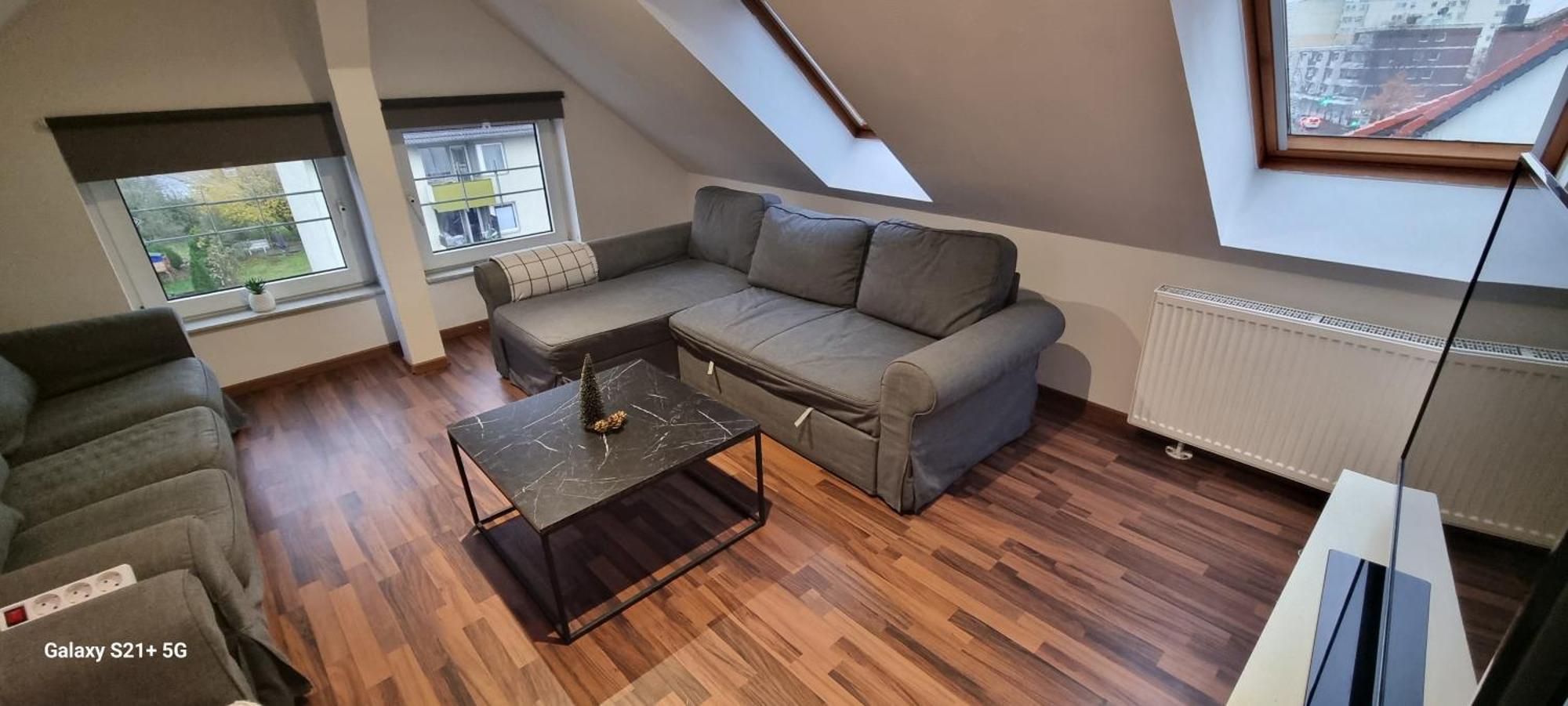 120Qm - 5 Rooms - 2 Bathrooms - Kitchen- Free Parking - Fast Wifi - Yiha Apartment Hannover Eksteriør bilde